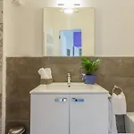 شقة Santonofrio
