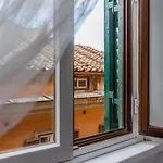 شقة Santonofrio